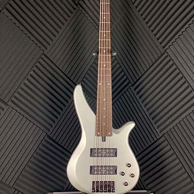 image of electric bass guitar for sale from WestSide Music